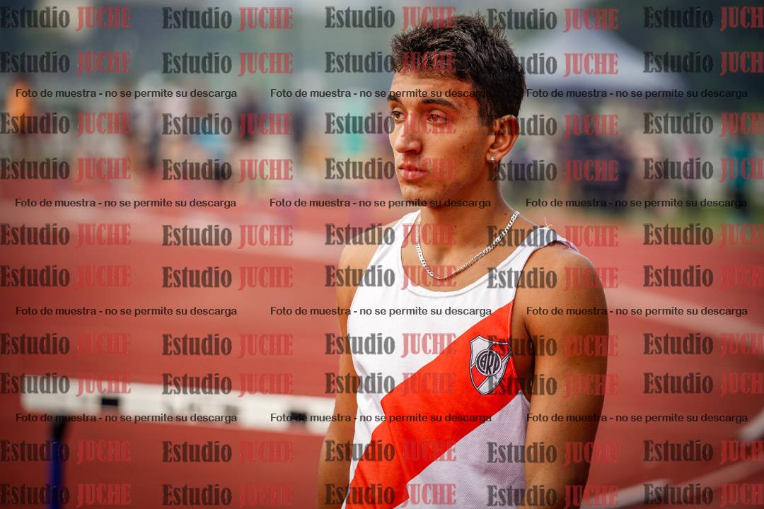 Fotos de los 400 m con vallas de varones