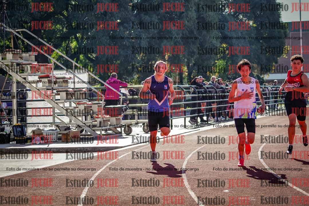Fotos de los 200 m llanos de varones