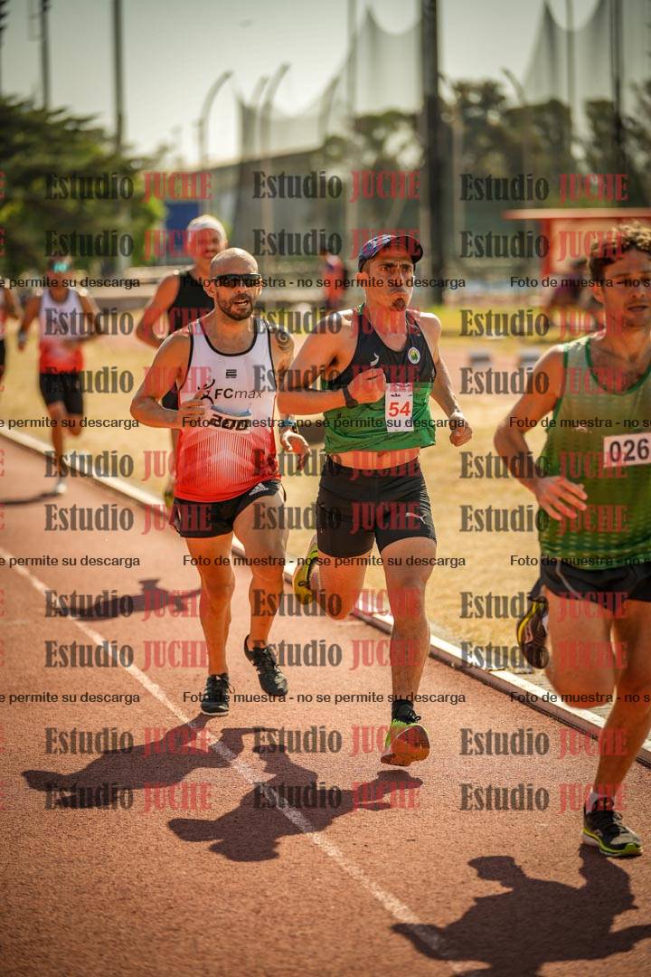 Fotos de los 3000 m llanos de varones