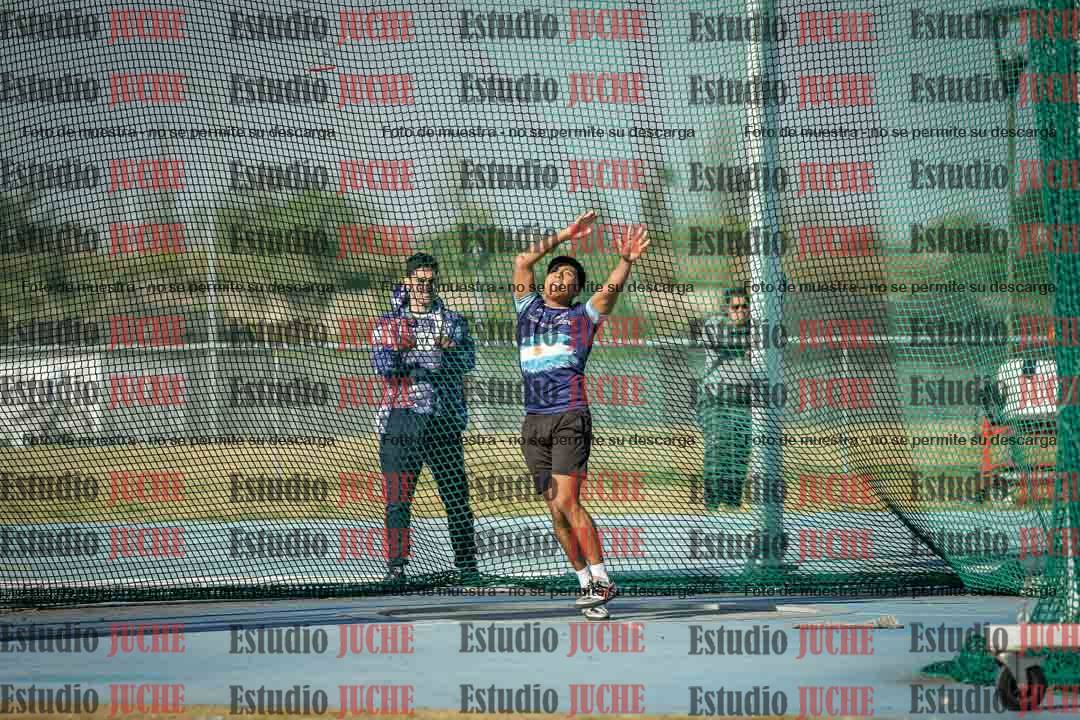 Fotos del lanzamiento de martillo de varones
