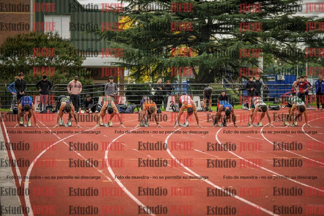 Fotos de los 100 m llanos de varones