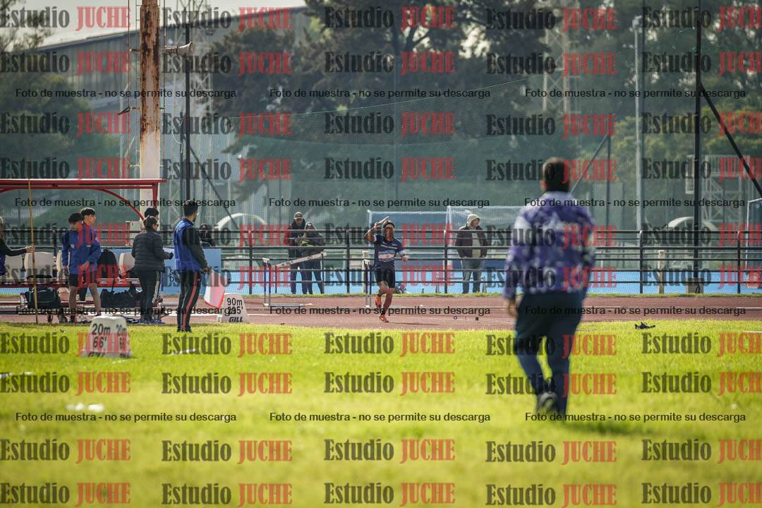 Fotos del lanzamiento de jabalina de varones
