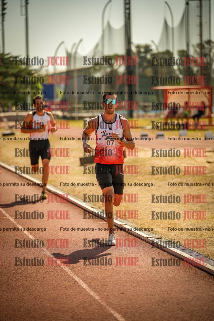 Fotos de los 3000 m llanos de varones