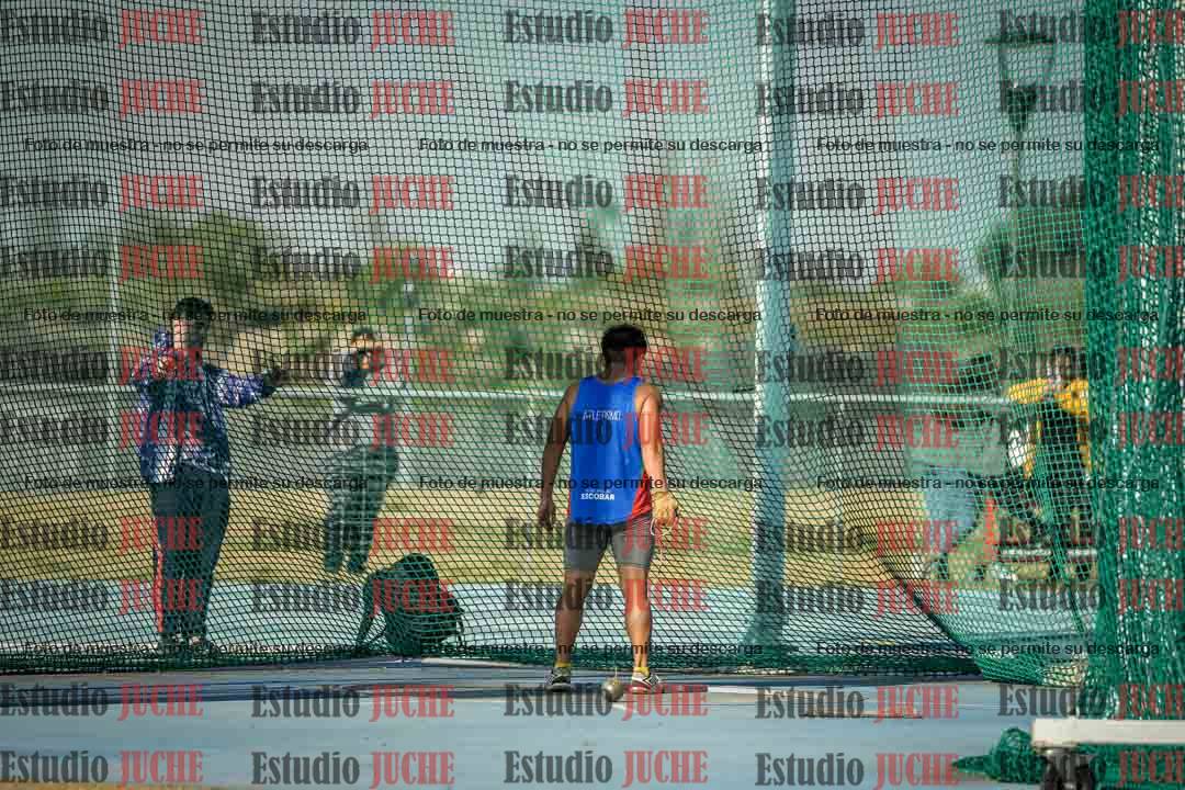 Fotos del lanzamiento de martillo de varones