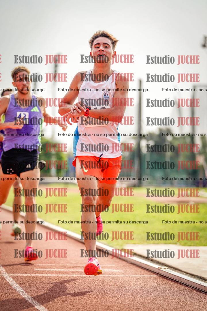Fotos de los 3000 m llanos de varones