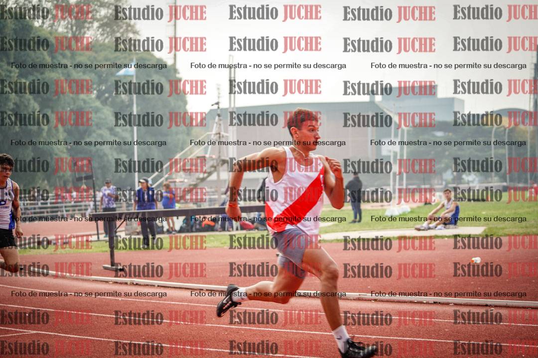 Fotos de los 400 m con vallas de varones