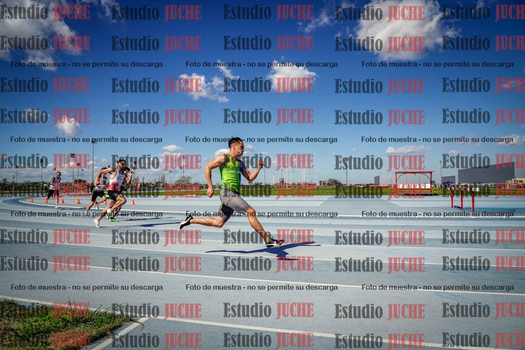 Fotos de los 200 m llanos de varones