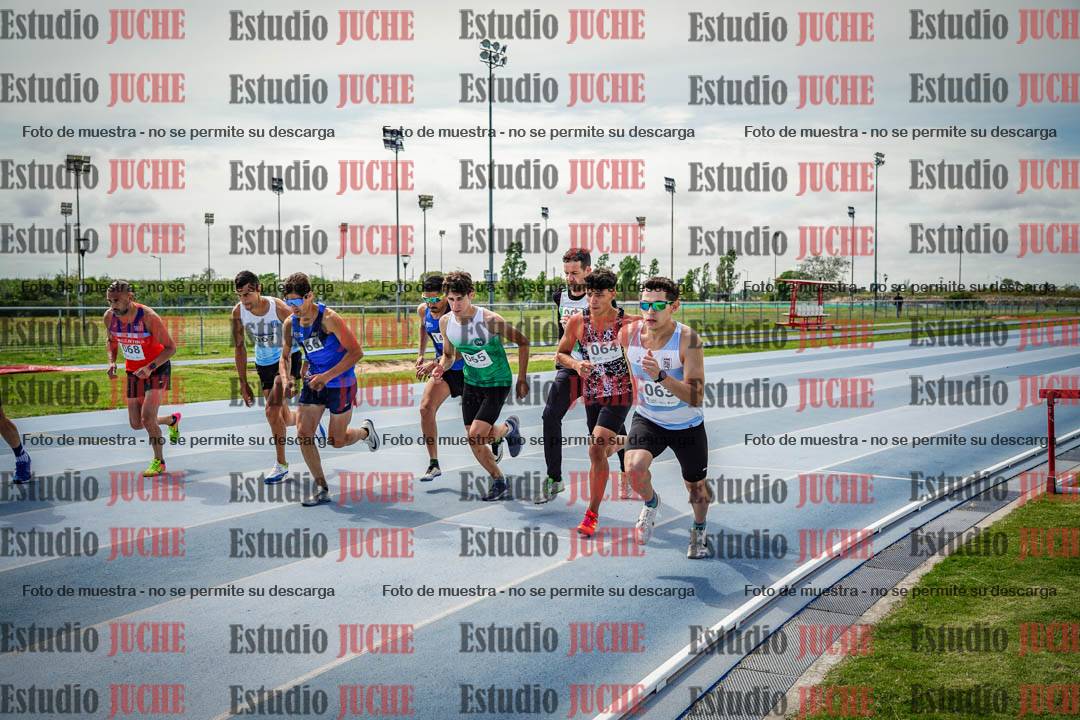 Fotos de los 1000 m llanos de varones