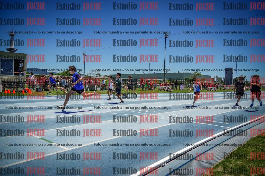 Fotos de los 50 m llanos de varones