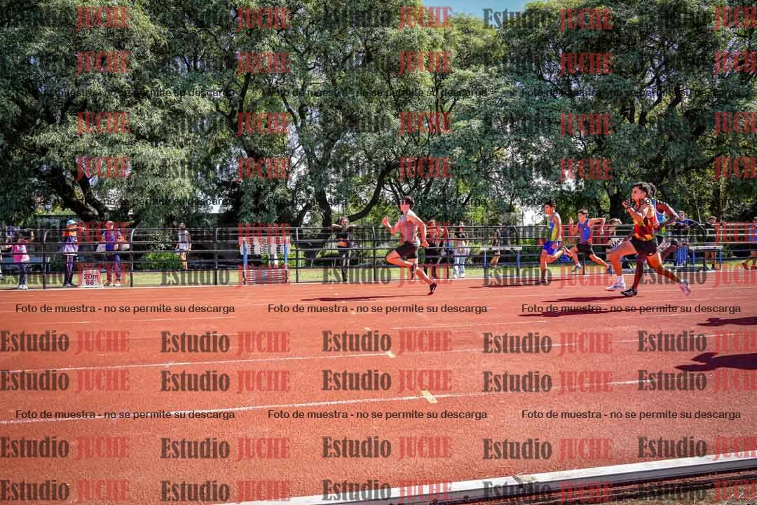 Fotos de los 100 m llanos de varones