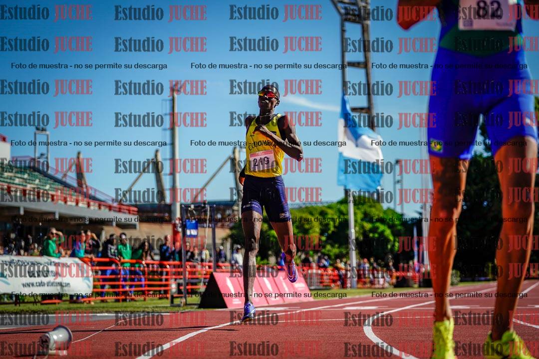 Fotos de los 400 m llanos de varones - FINAL