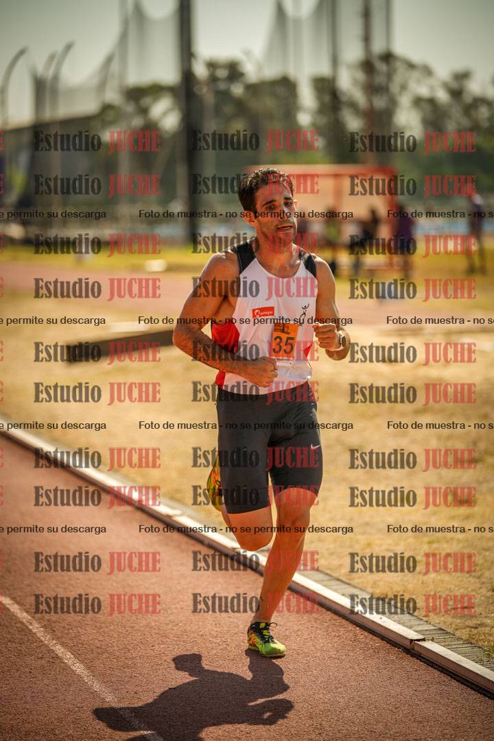 Fotos de los 3000 m llanos de varones