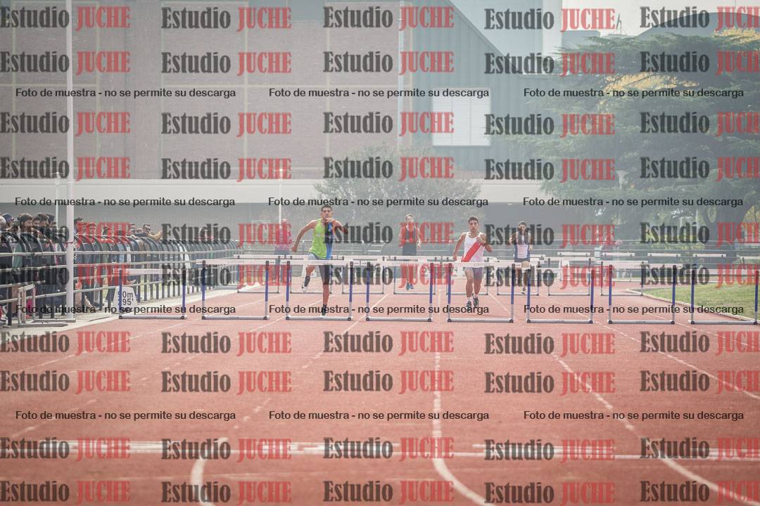 Fotos de los 400 m con vallas de varones