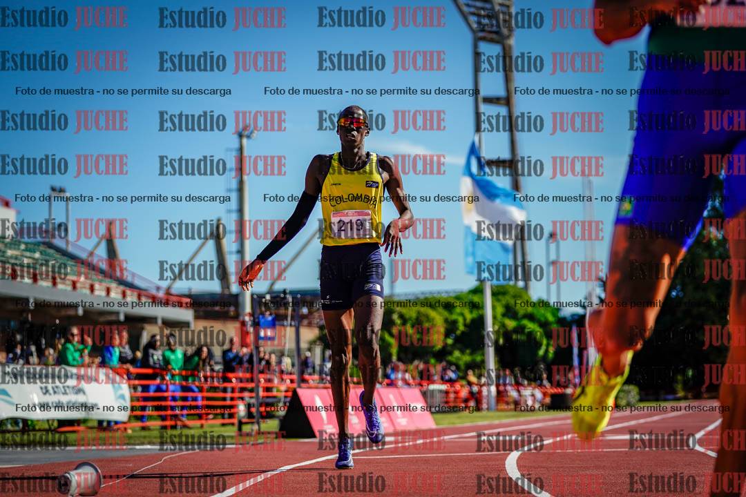 Fotos de los 400 m llanos de varones - FINAL