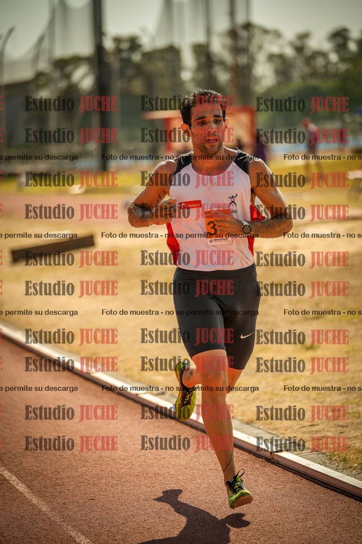 Fotos de los 3000 m llanos de varones