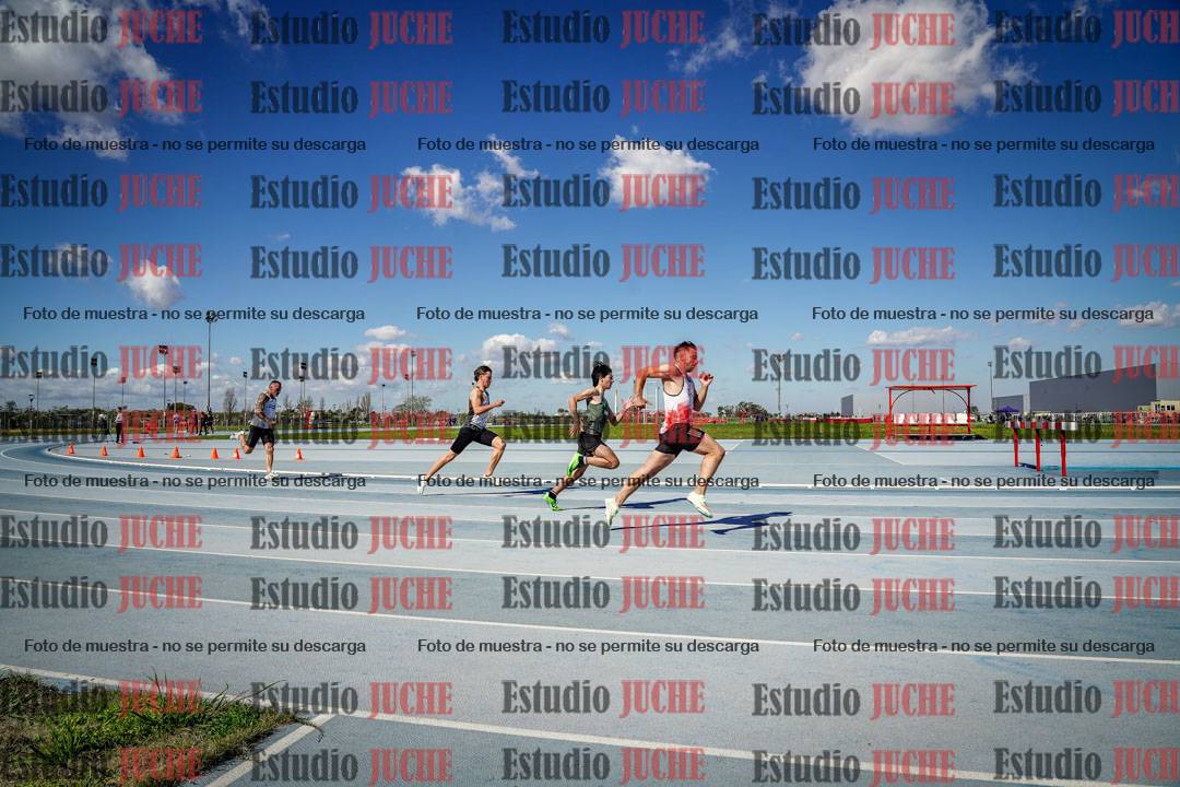 Fotos de los 200 m llanos de varones
