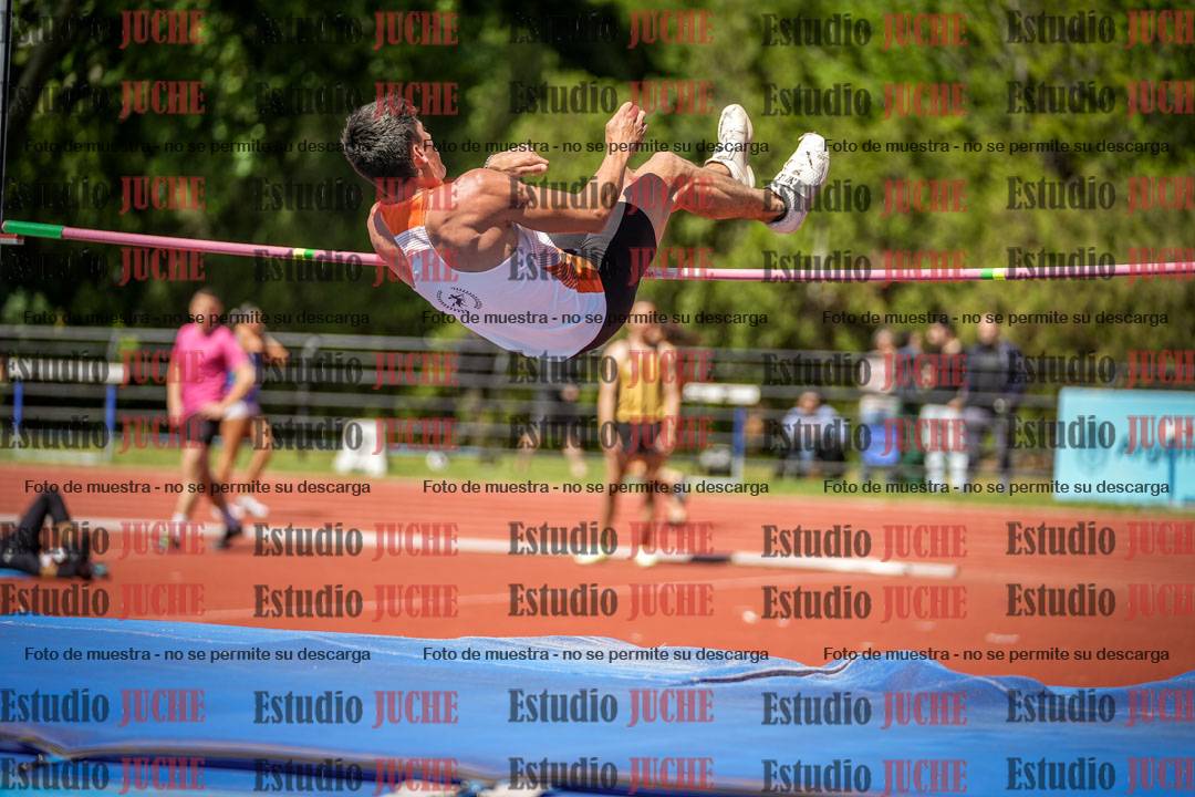 Fotos del salto en alto de varones