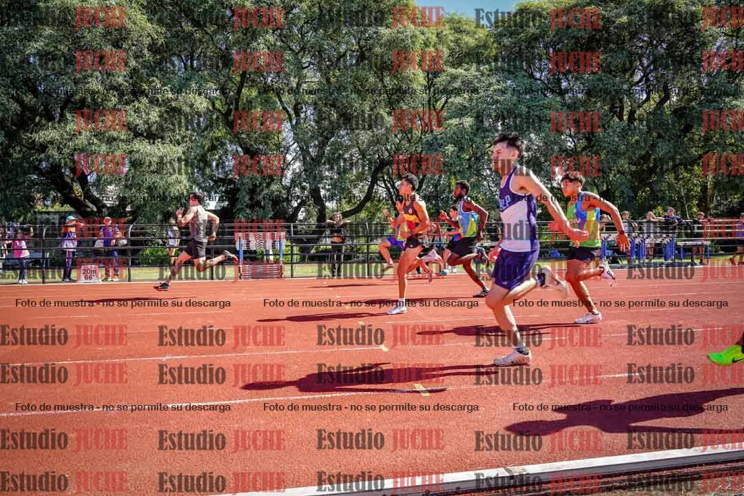 Fotos de los 100 m llanos de varones