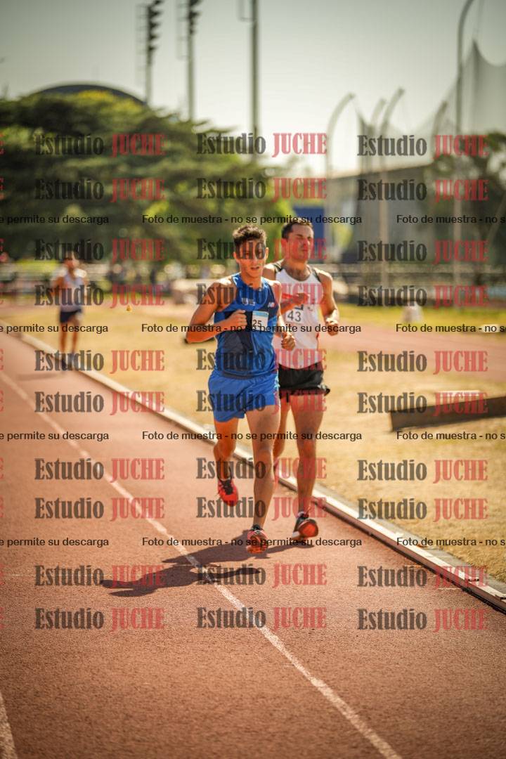 Fotos de los 3000 m llanos de varones