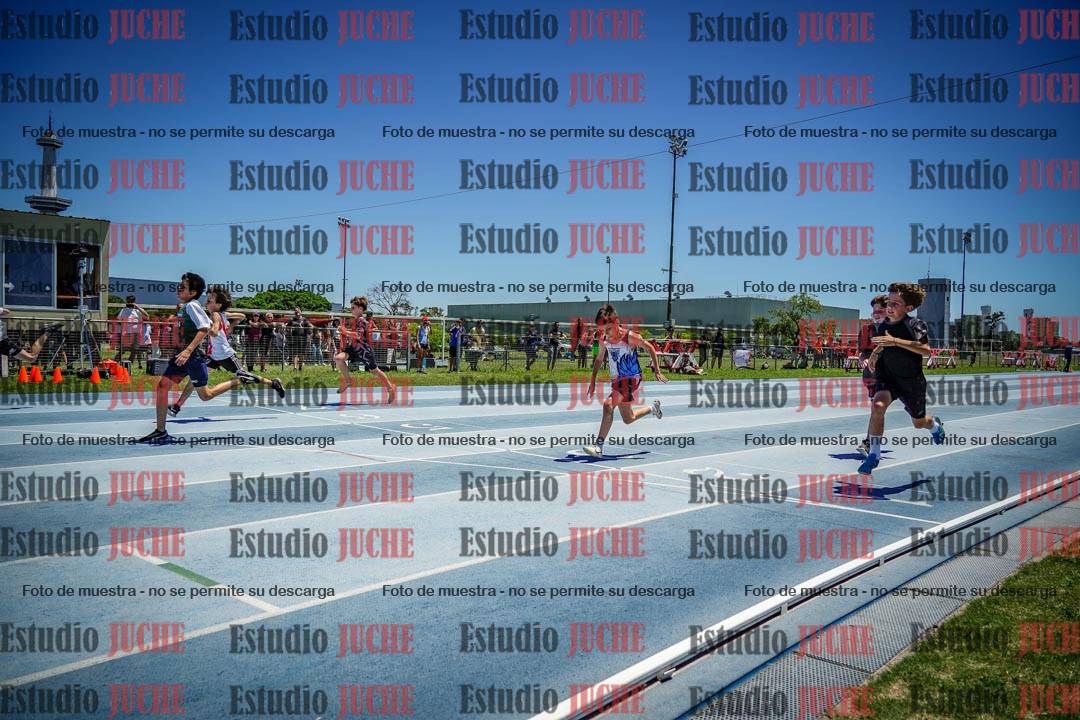 Fotos de los 50 m llanos de varones