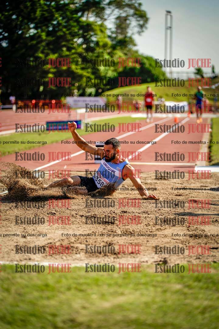 Fotos del salto en largo de varones - deca 2