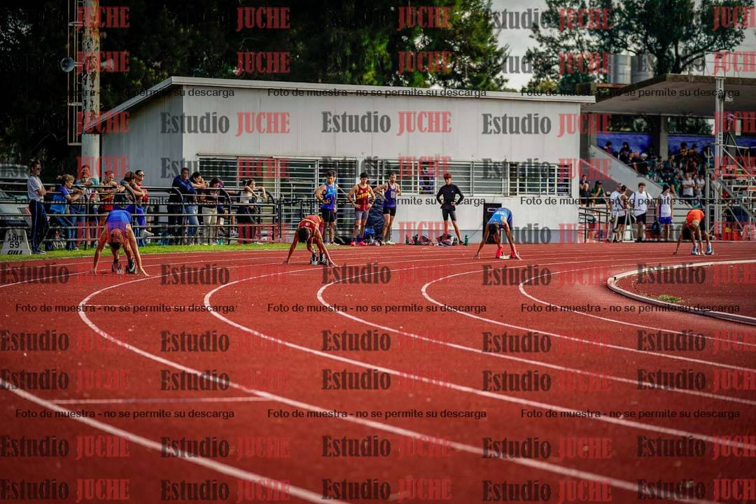 Fotos de los 400 m con vallas de varones