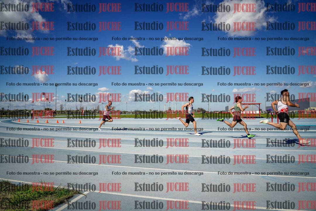 Fotos de los 200 m llanos de varones
