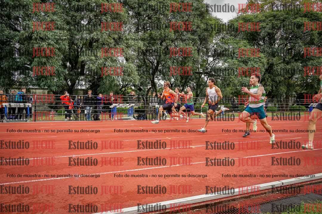 Fotos de los 100 m llanos de varones