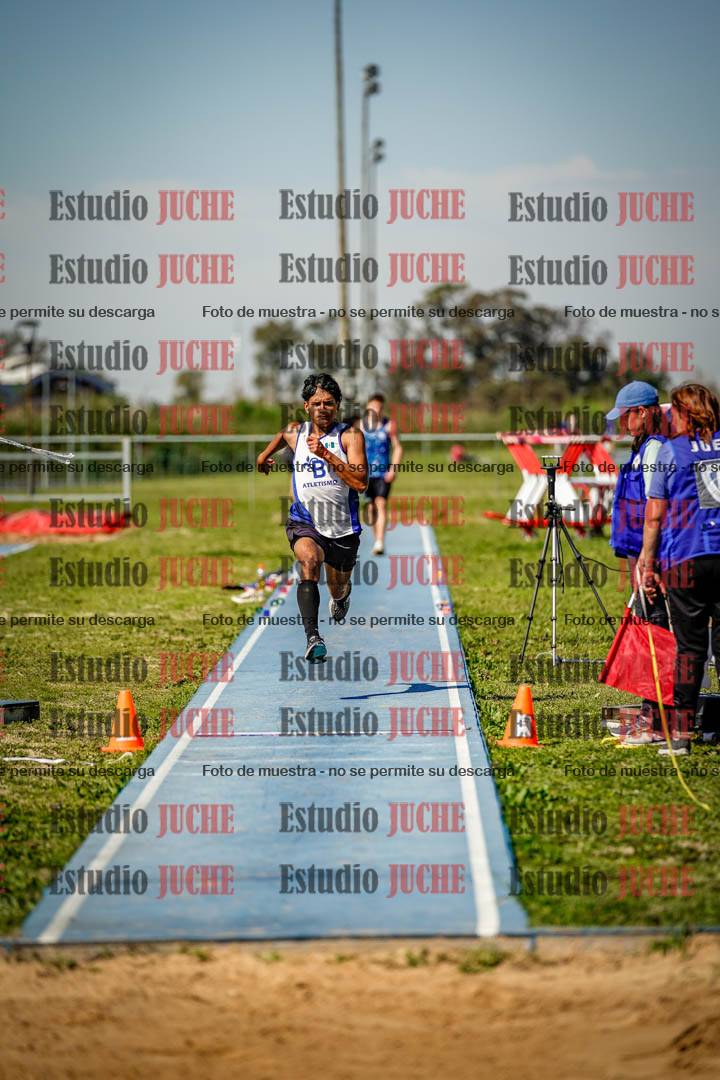 Fotos del salto triple de varones