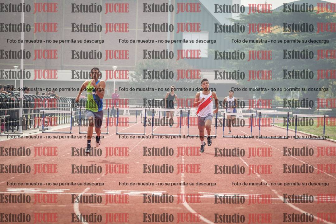 Fotos de los 400 m con vallas de varones