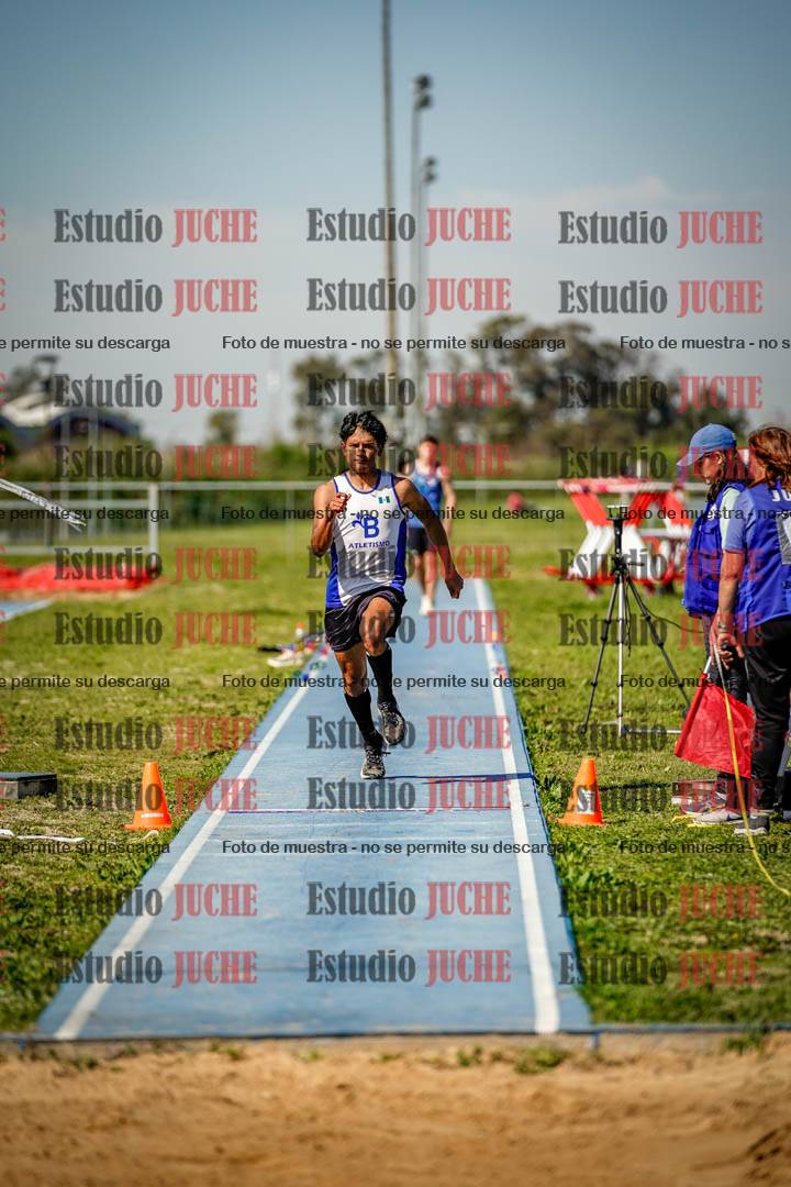 Fotos del salto triple de varones