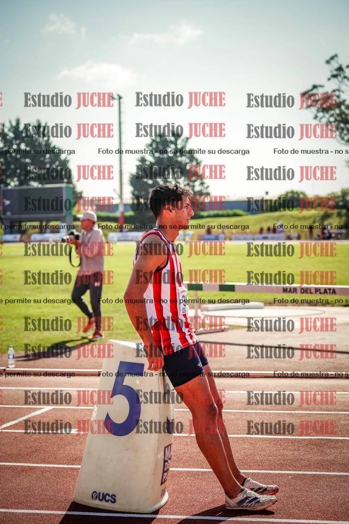 Fotos de los 400 m llanos de varones