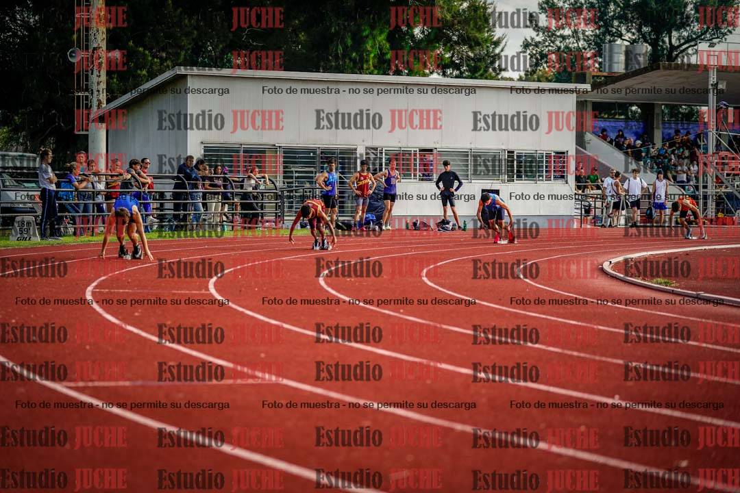 Fotos de los 400 m con vallas de varones