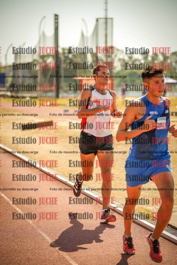 Fotos de los 3000 m llanos de varones