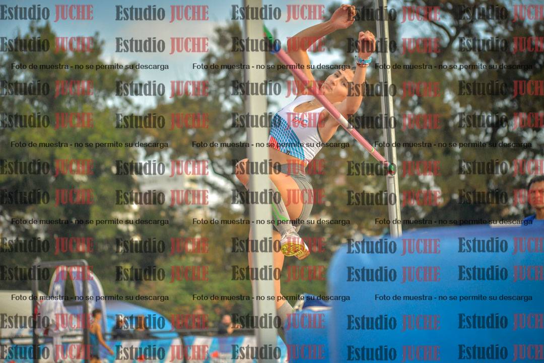 Fotos del salto en alto de mujeres