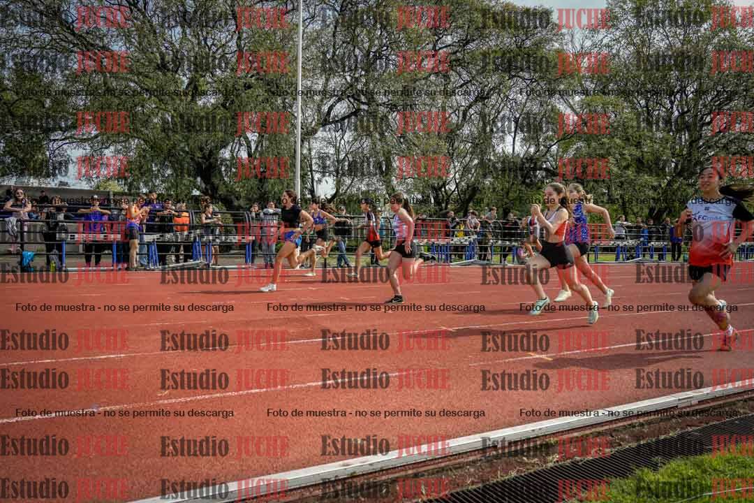 Fotos de los 80 m llanos de mujeres