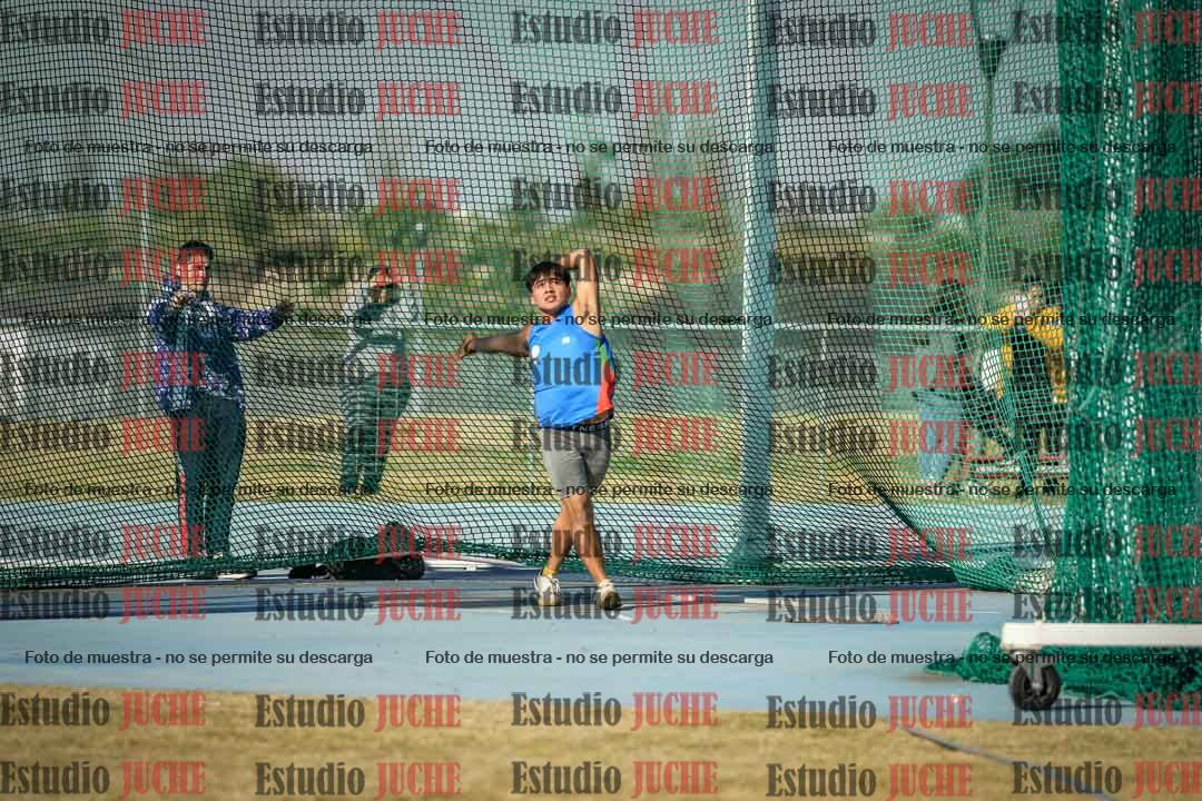 Fotos del lanzamiento de martillo de varones
