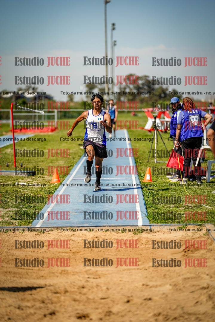 Fotos del salto triple de varones