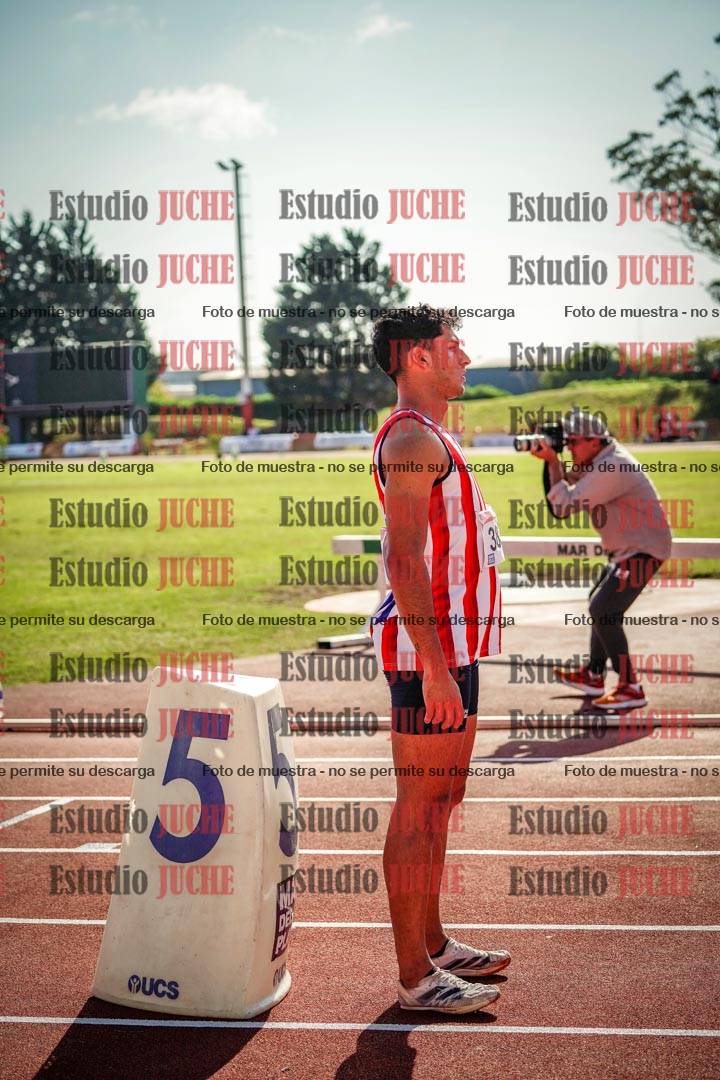 Fotos de los 400 m llanos de varones