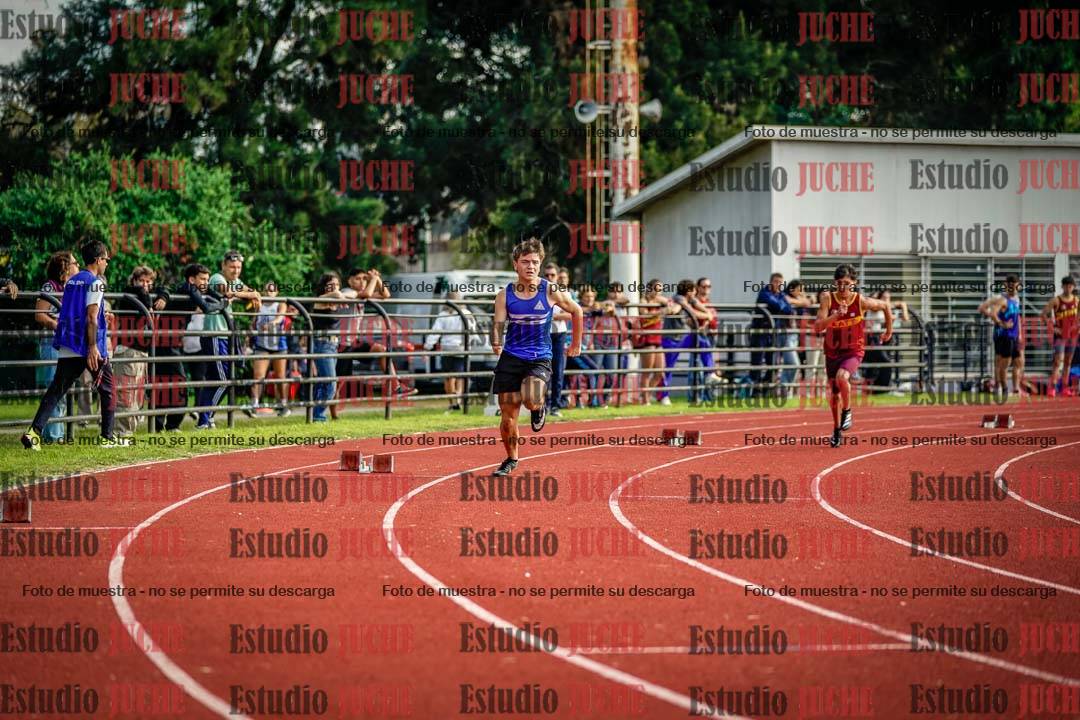 Fotos de los 400 m con vallas de varones