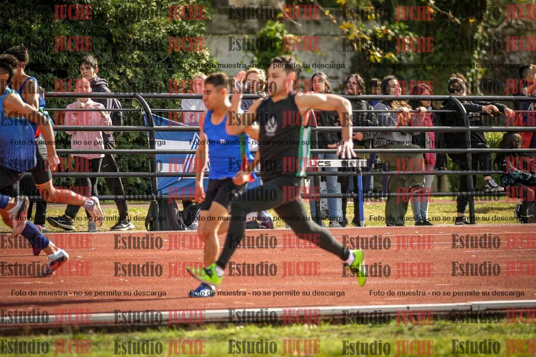 Fotos de los 100 m llanos de varones