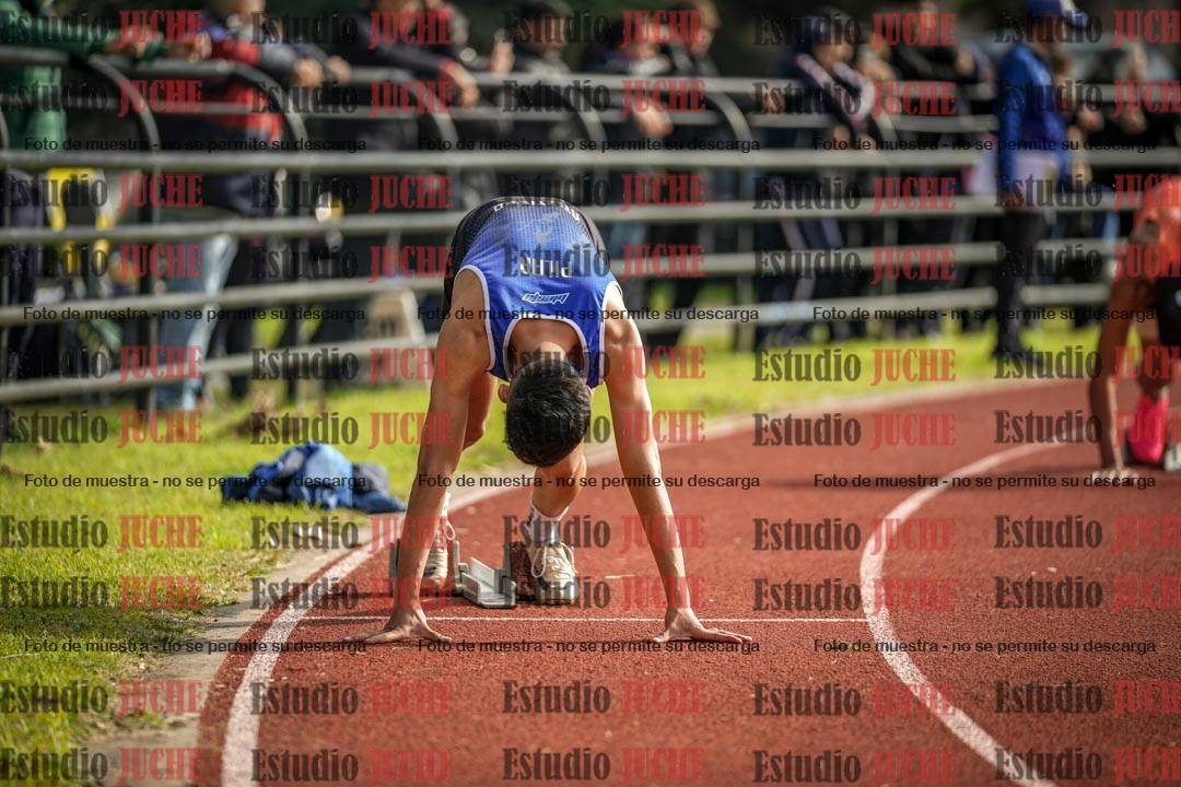 Fotos de los 400 m con vallas de varones