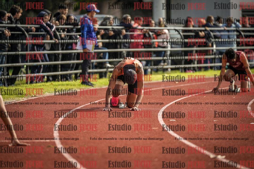 Fotos de los 400 m con vallas de varones