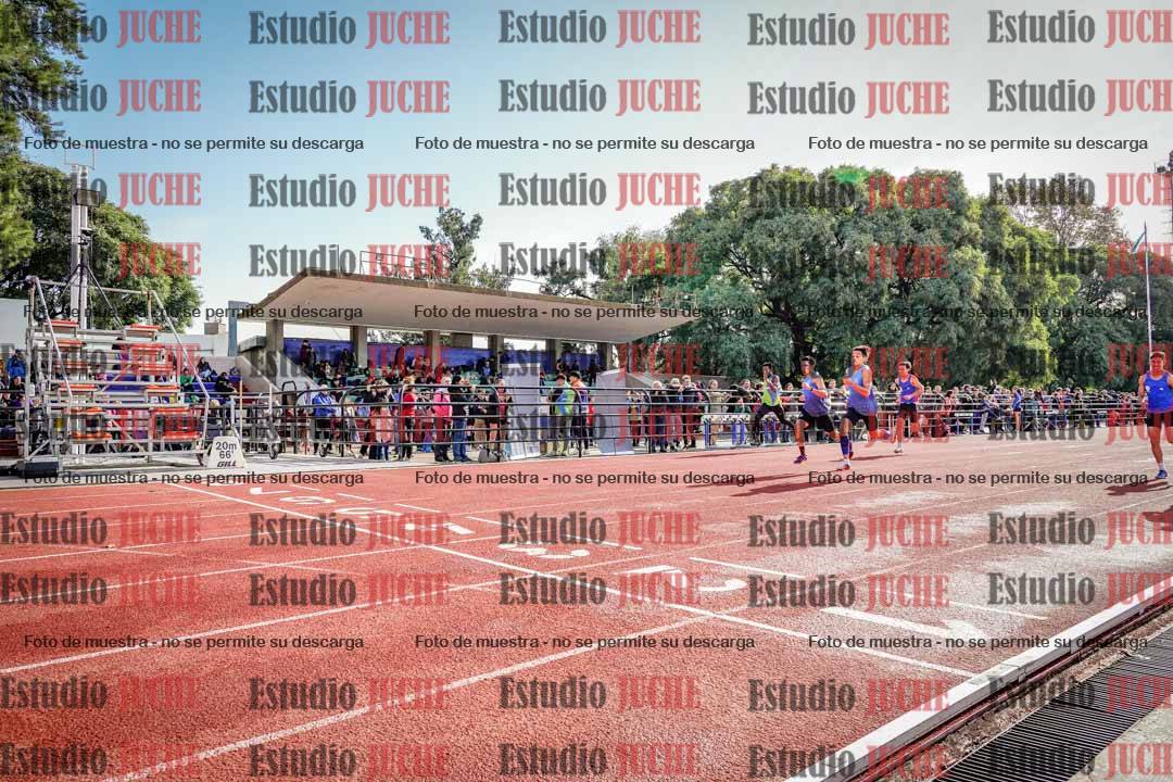 Fotos de los 100 m llanos de varones