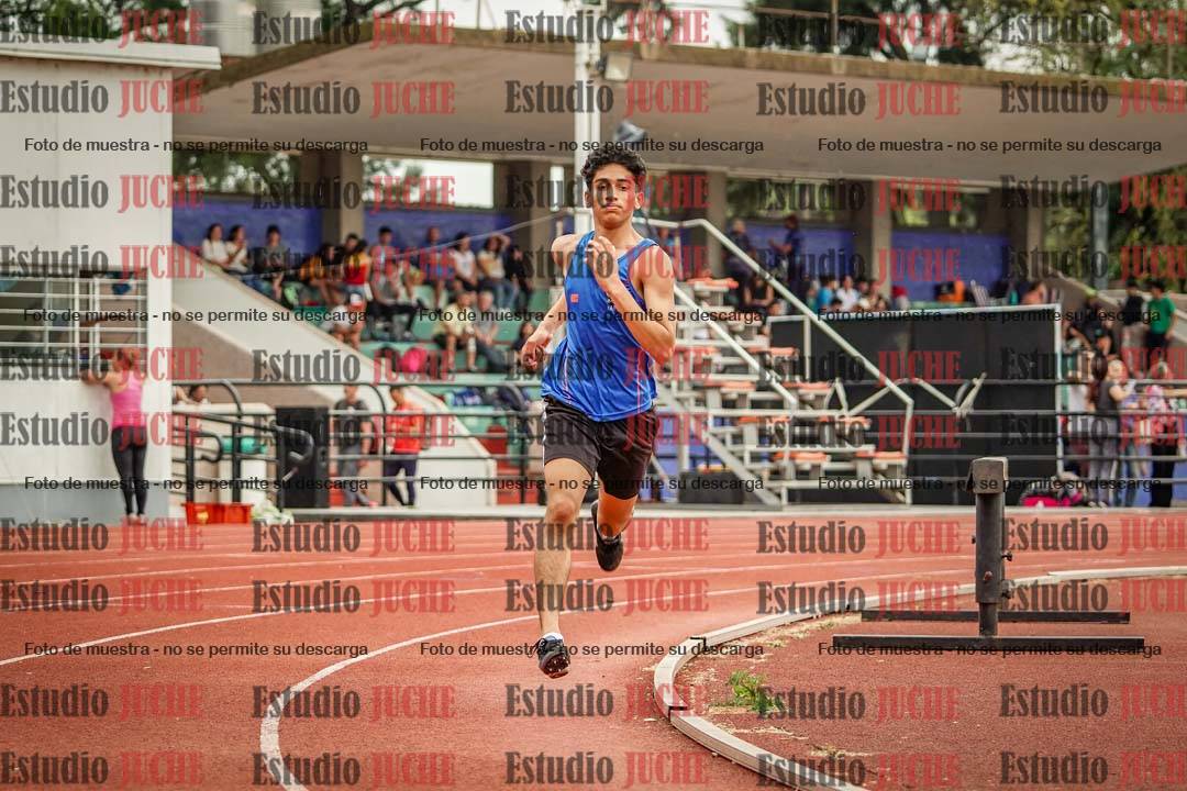 Fotos de los 600 m llanos de varones - octatlón 8