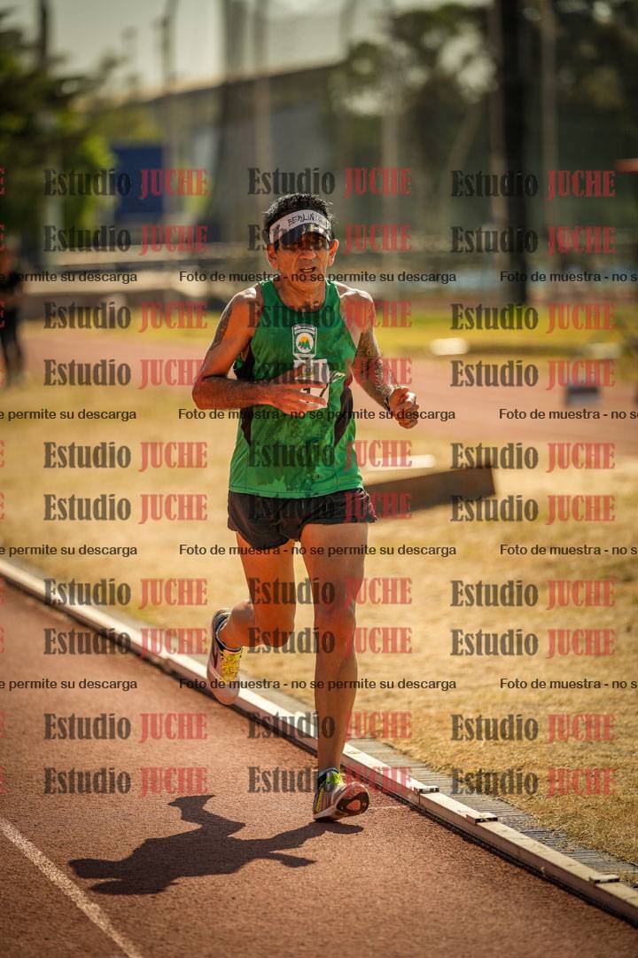 Fotos de los 3000 m llanos de varones