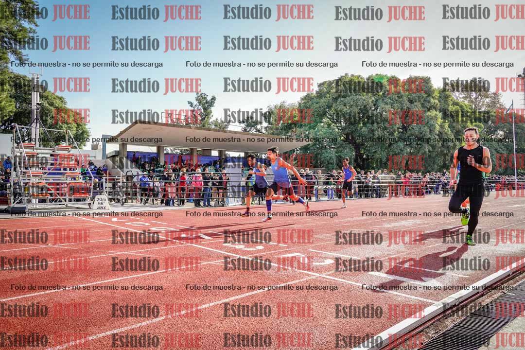 Fotos de los 100 m llanos de varones