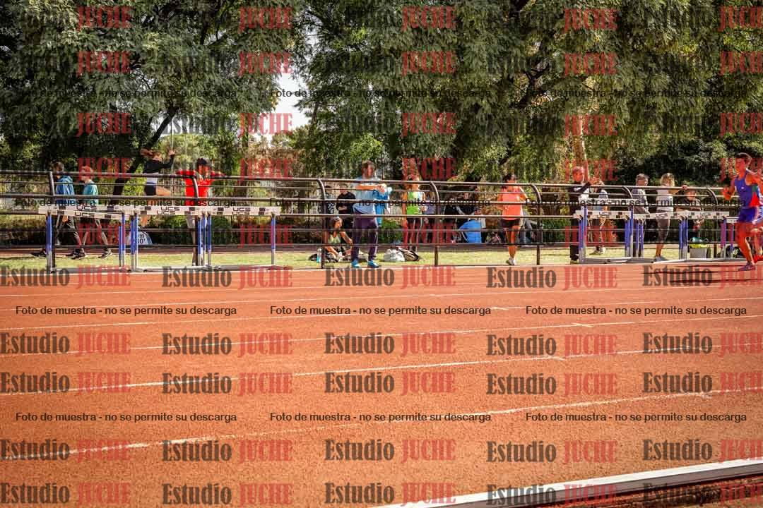 Fotos de los 100 m llanos de varones