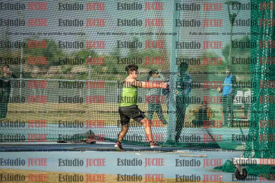 Fotos del lanzamiento de martillo de varones