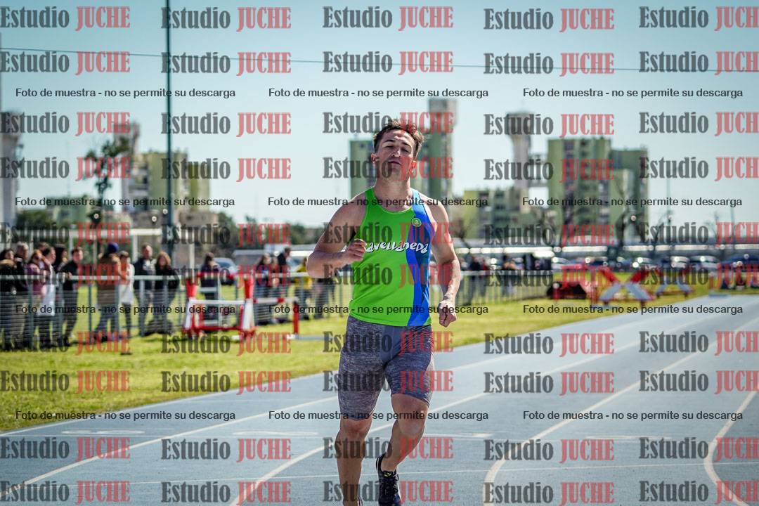 Fotos de los 200 m llanos de varones